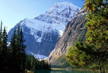 乐鱼体育官网:NBA漫谈丨马穆爆发 又一个被保罗喂饱的中锋 盘点生涯成就队友中锋.